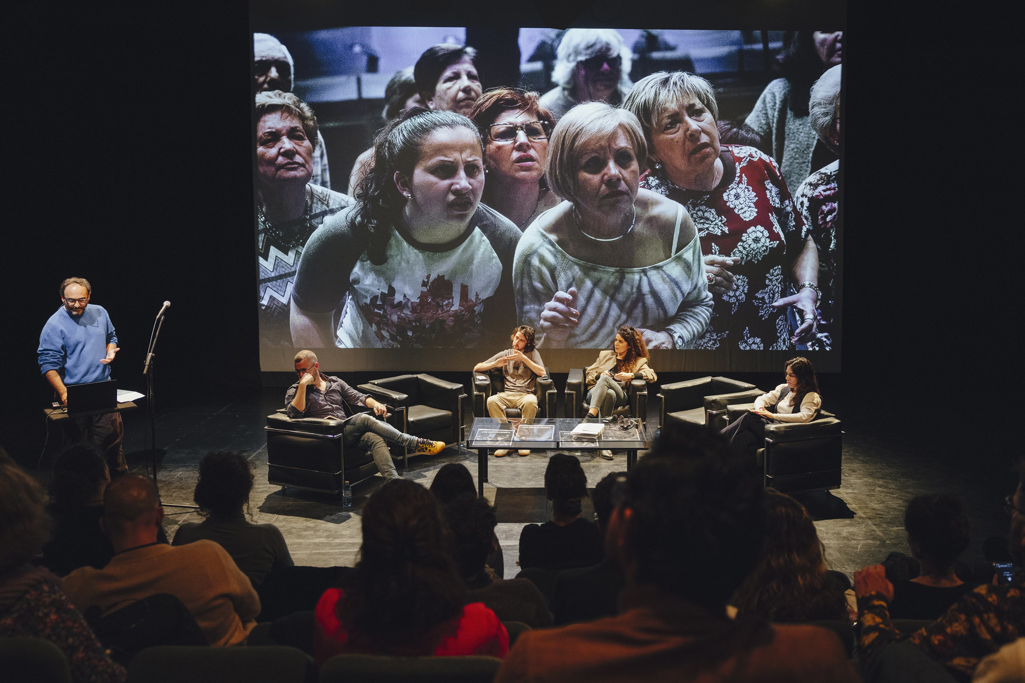 Momento de la mesa redonda 'Mediación cultural como reto público'. (c) Óscar Romero