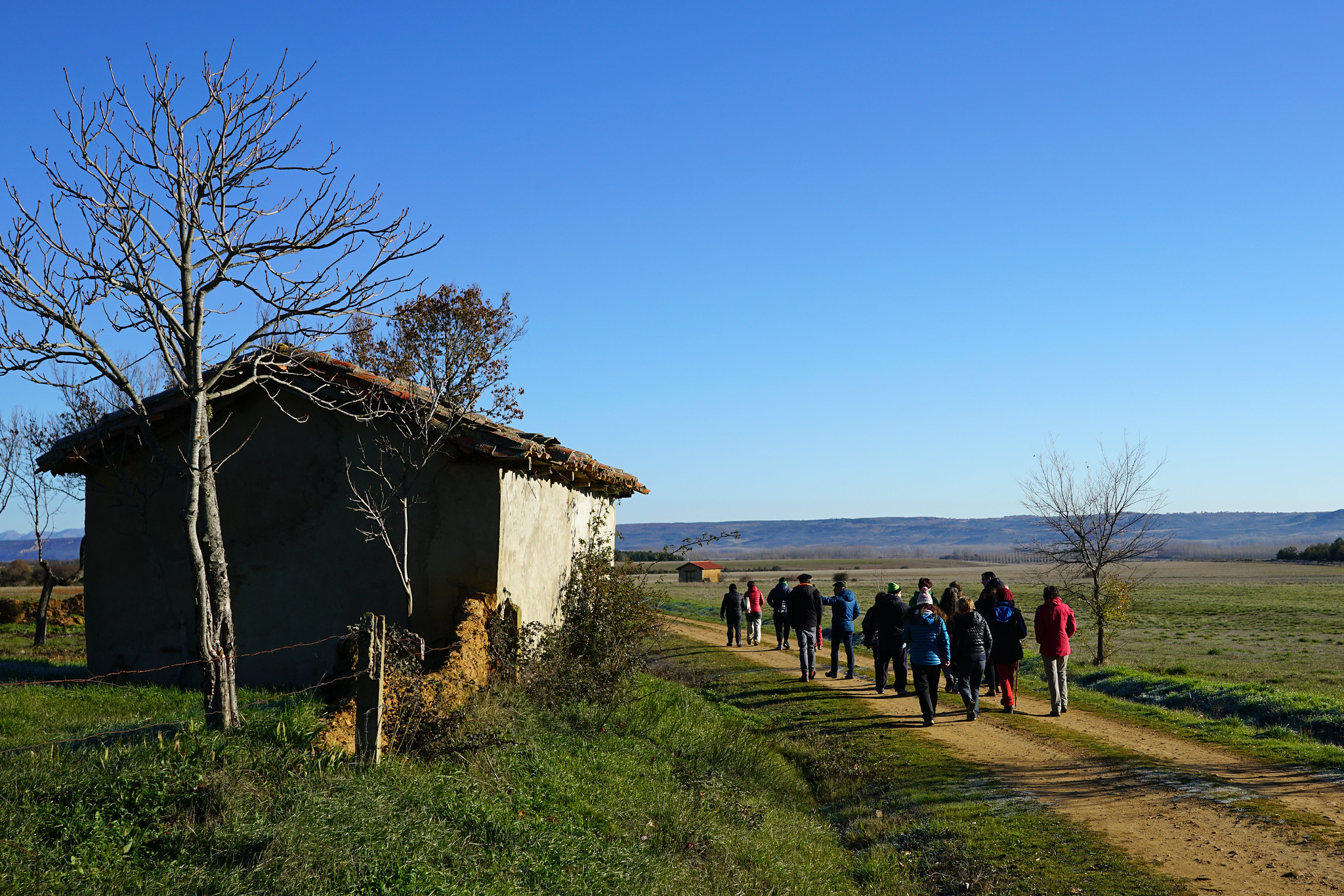 Paseo dialogado con el proyecto 'Narrativas Solares', en la Sobarriba (León).