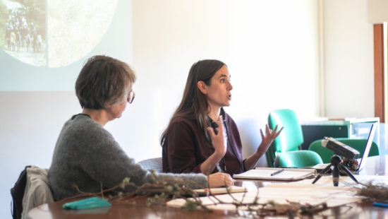 A posta en valor dos Montes Comunais, a súa visibilidade e a substitución xeracional serão o xerme da produção artística