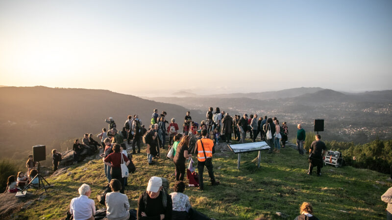 And we were mount. A visual and textual account of the Sentires do Monte ritual.