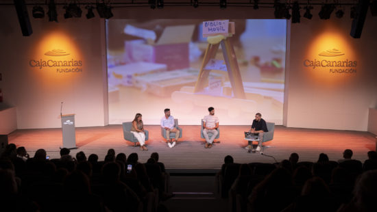 Paediatric ICU presents its results after 4 years of work: a mobile library, a podcast and a short story